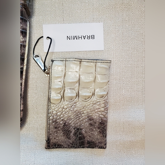 NWT Brahmin McKenna Zipper Case Veranda Melbourne Leather - Picture 2 of 2